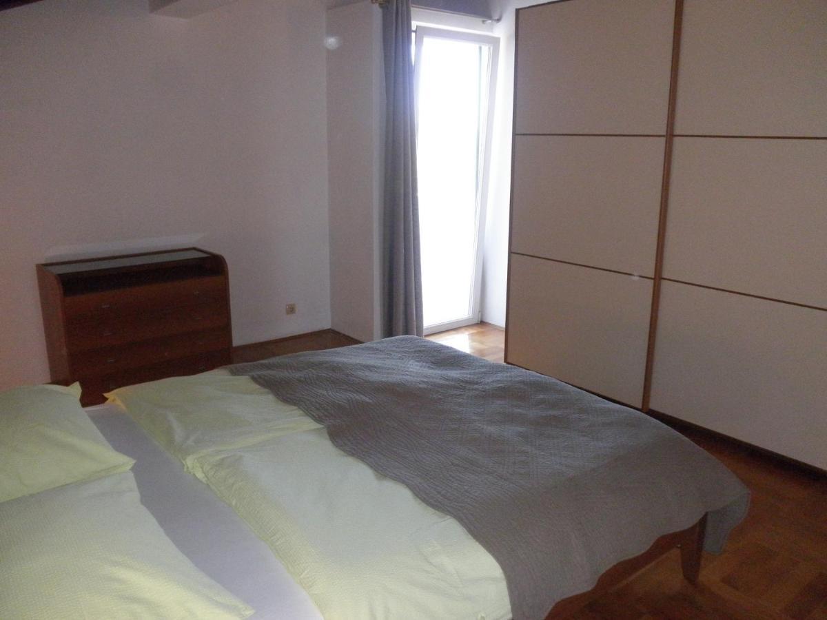 Apartment Preka Palit Luaran gambar