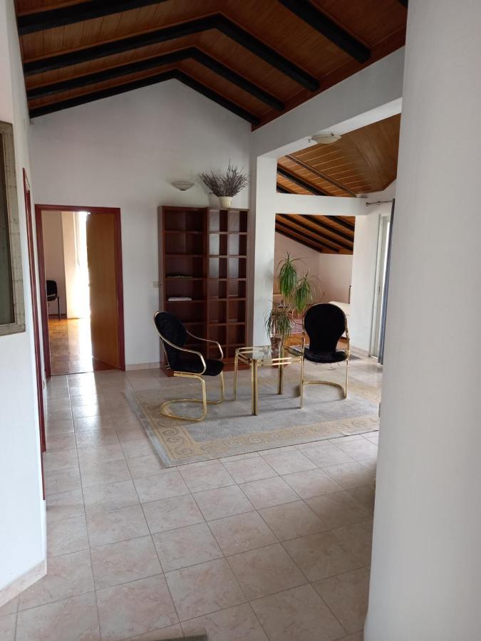 Apartment Preka Palit Luaran gambar